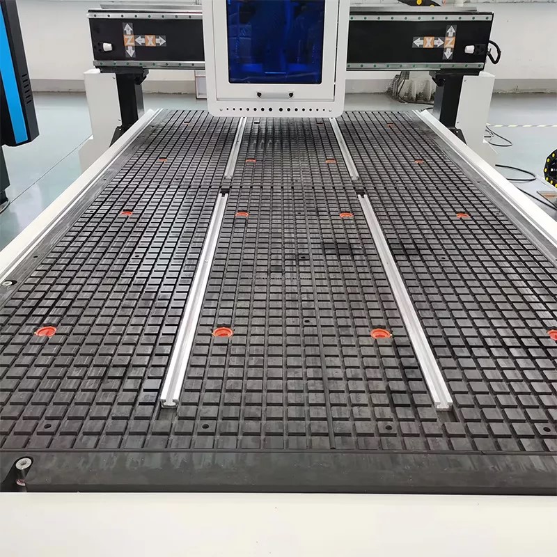 Double-process pneumatic tool change cnc router machine for sale