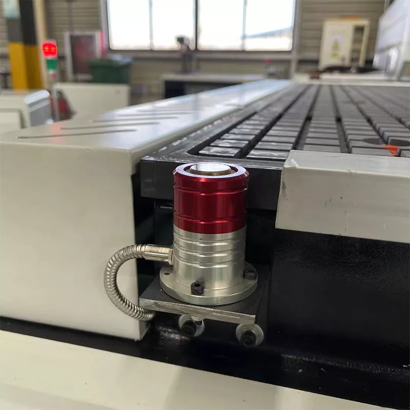 Toolsensor



Save time on tool adjustment after tool change and improve preparation for tool adjustment