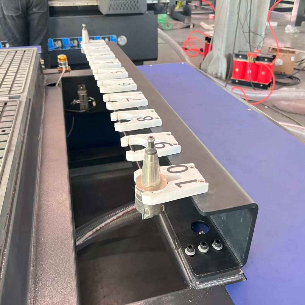 2040 auto tool change cnc router machine for wood and acrylic